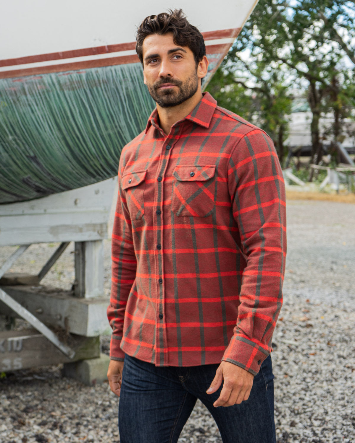 Green shirt clearance red flannel